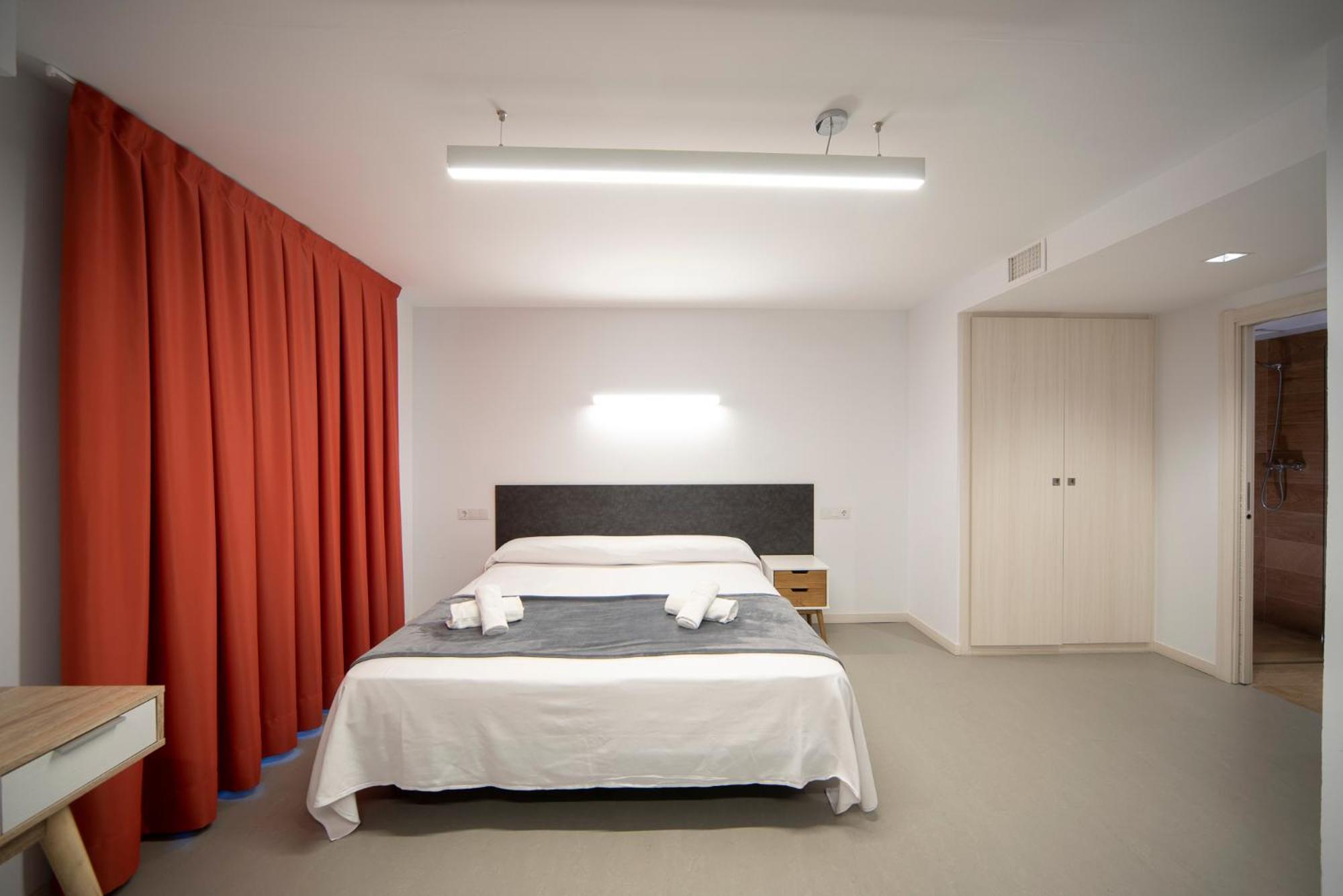Double Room Private Bathroom